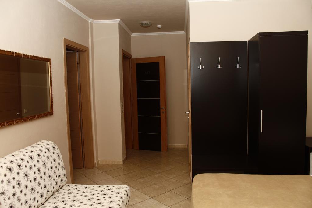 Nais Durrës